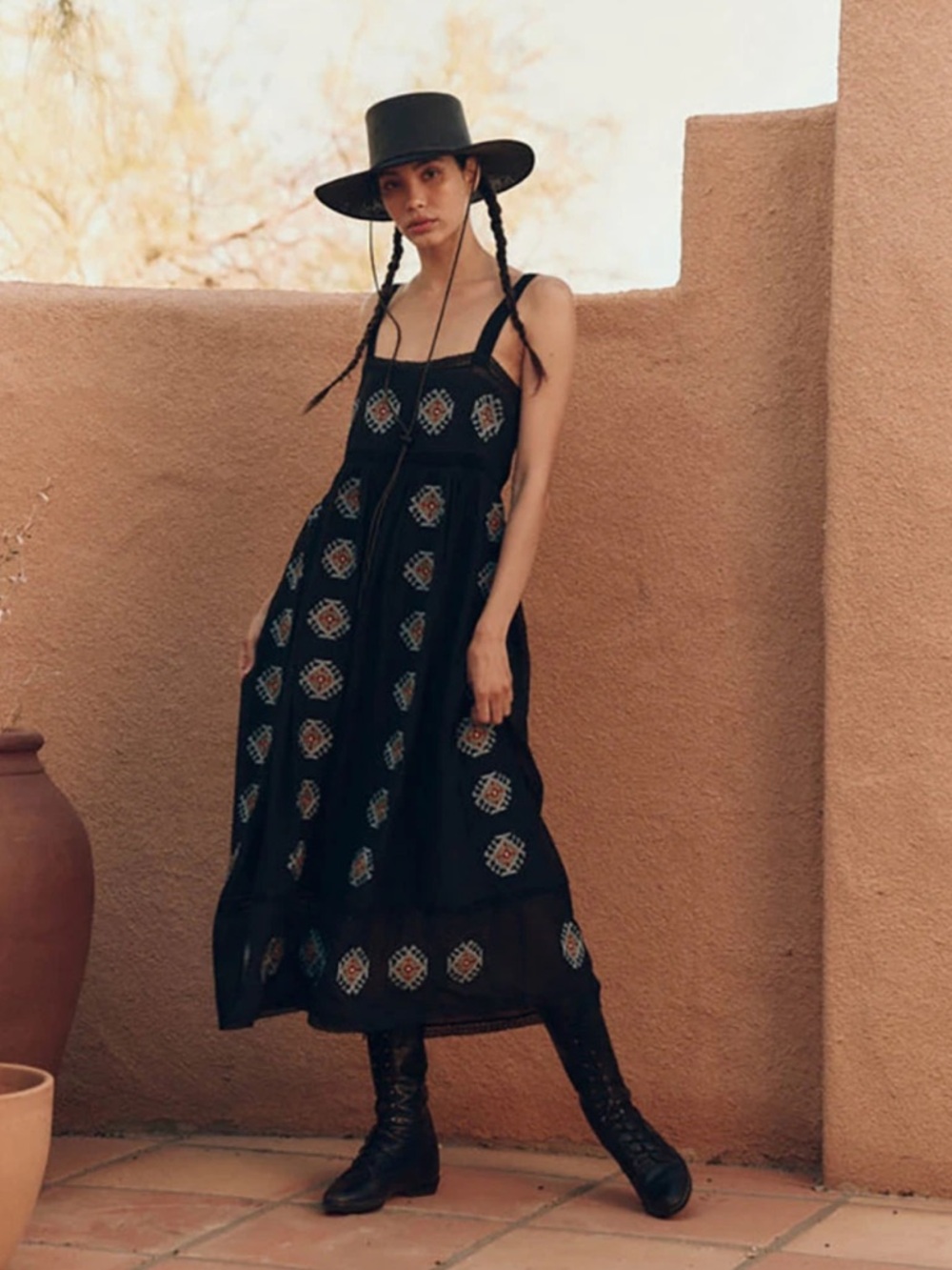 THE GREAT. The Roam Dress in Black Folklore Embroidery NWT